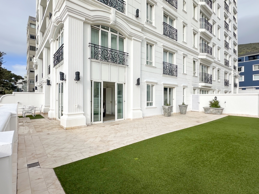 2 Bedroom Property for Sale in Sea Point Western Cape